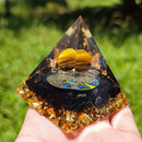Pirâmide Orgonite da Proteção e Prosperidade - Esfera de Olho de Tigre com Obsidiana Negra