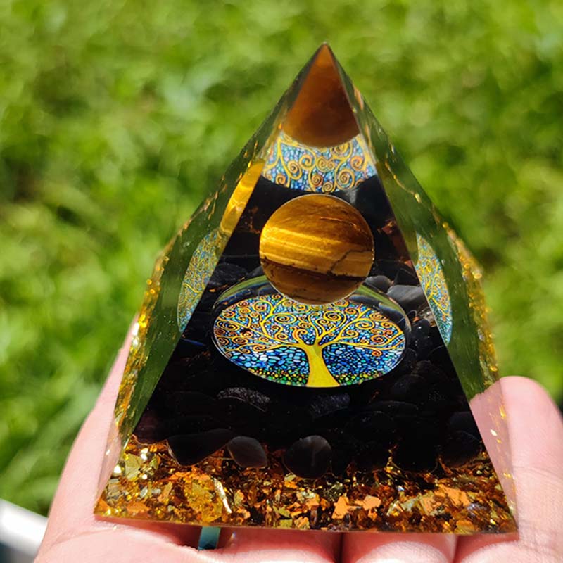 Pirâmide Orgonite da Proteção e Prosperidade - Esfera de Olho de Tigre com Obsidiana Negra