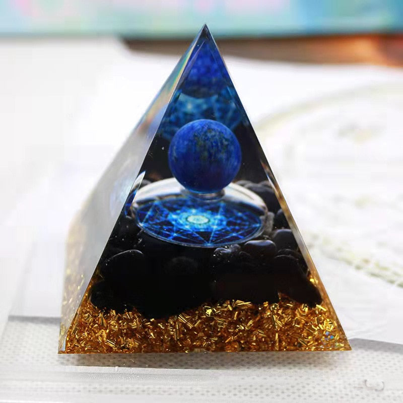 Pirâmide Orgonite Terapêutica - Proteção Divina Lápis Lazúli e Obsidiana Negra